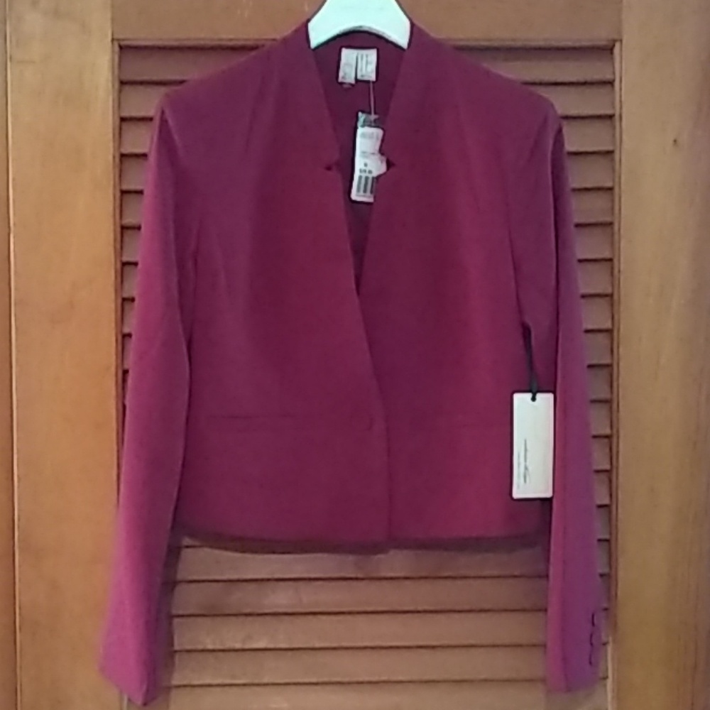 Forever 21 Short Burgundy Blazer, M, NWT #246
